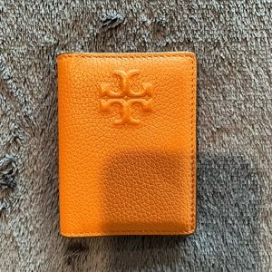 CAMEL BROWN - Tory Burch Card Case Wallet